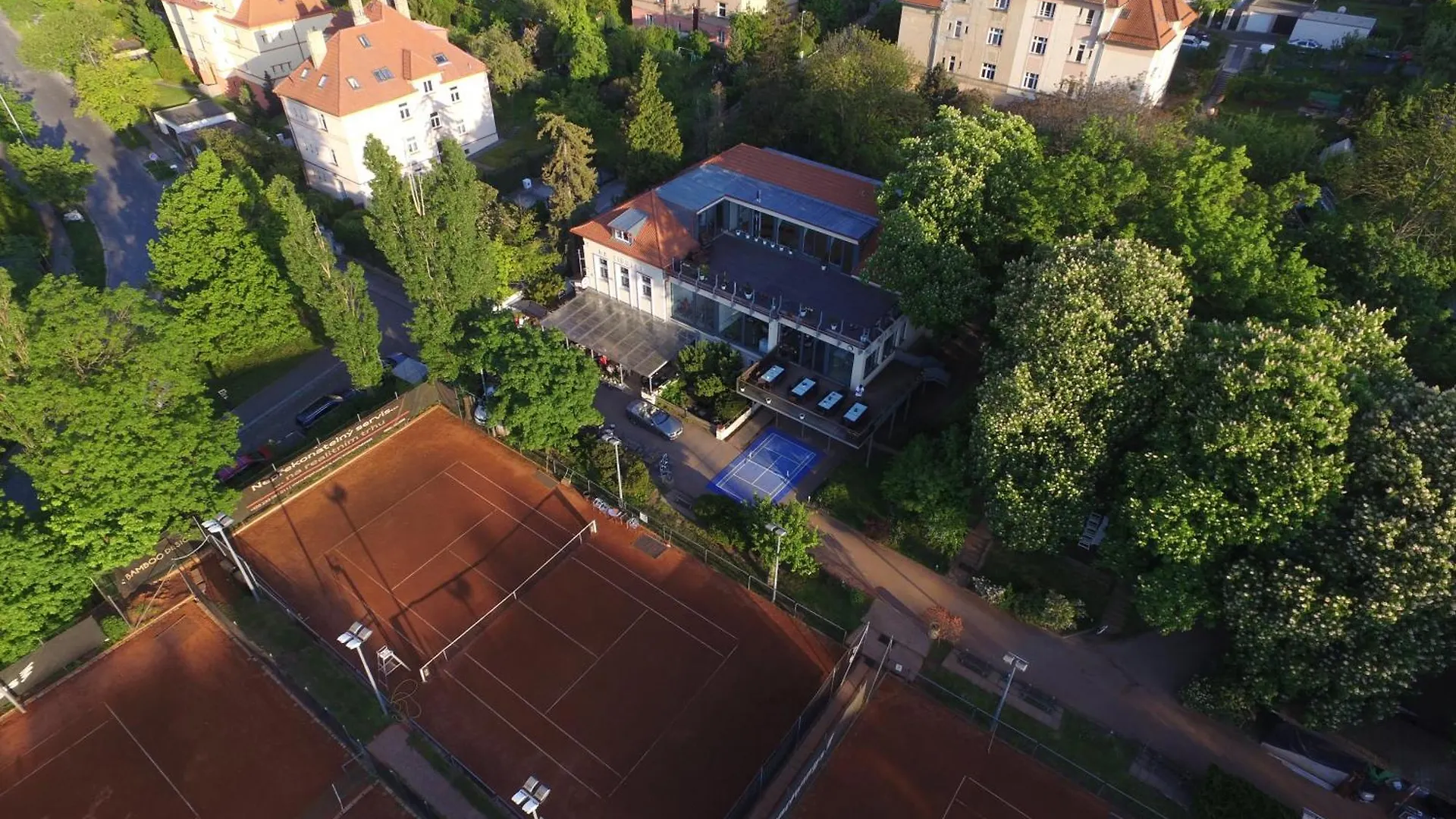 Sport Pension Cibulka Prague Homestay