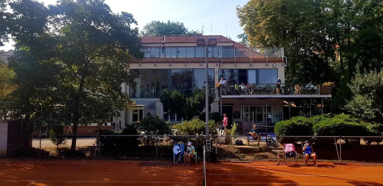 Sport Pension Cibulka Prague Homestay
